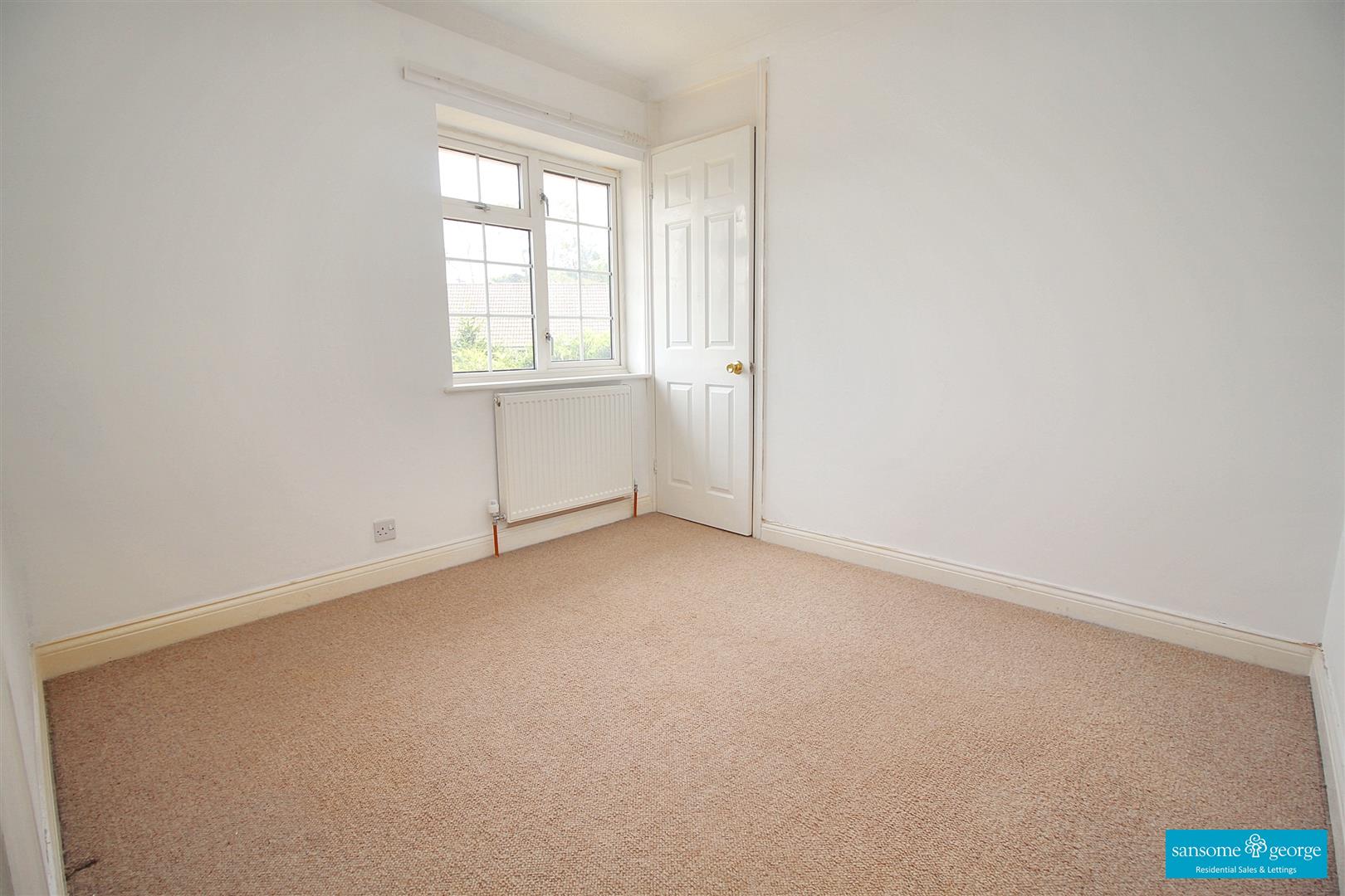 Fairway Avenue, Tilehurst, Reading